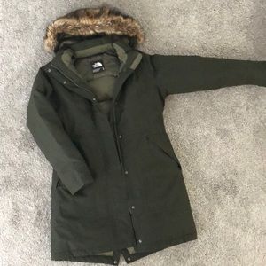 The North Face Women’s Down Parka size M